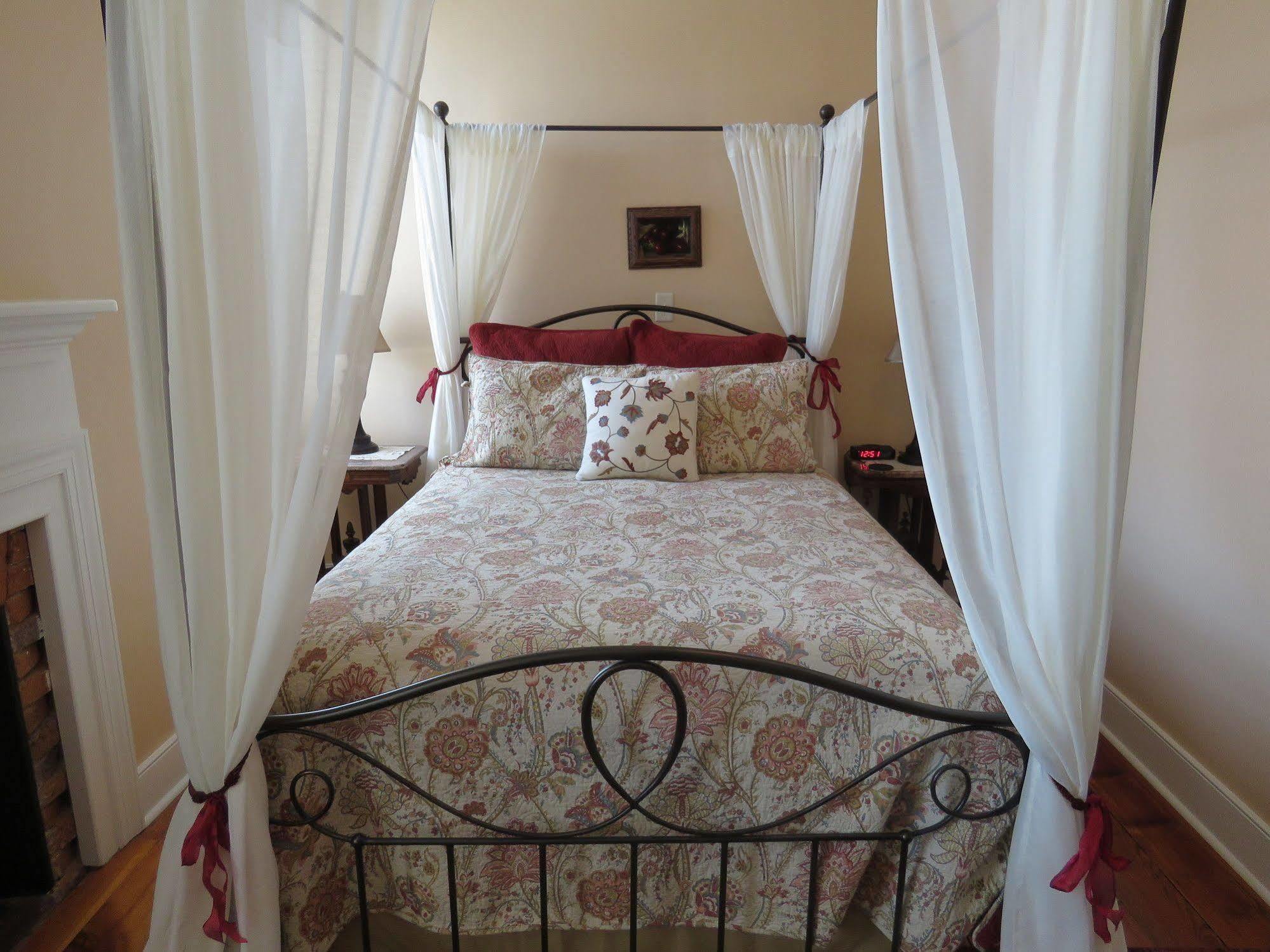 The Swope Manor
