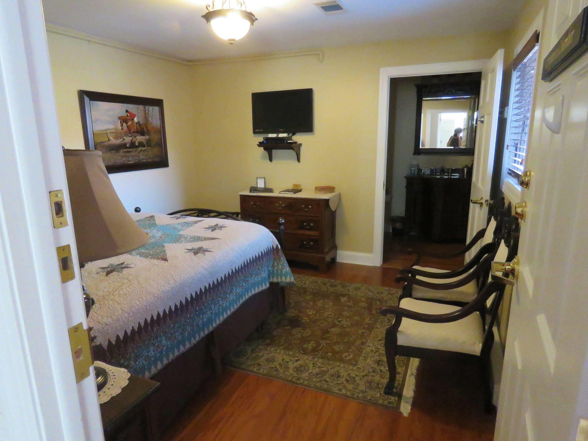 Bed & Breakfast The Swope Manor 2*
